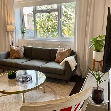 Newly Refurbished 2 Bedroom Apartment In South Londra Exterior foto