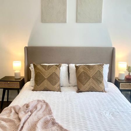 Newly Refurbished 2 Bedroom Apartment In South Londra Exterior foto