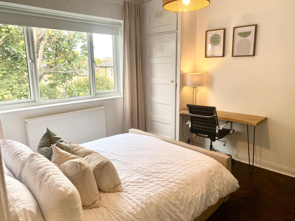 Newly Refurbished 2 Bedroom Apartment In South Londra Exterior foto