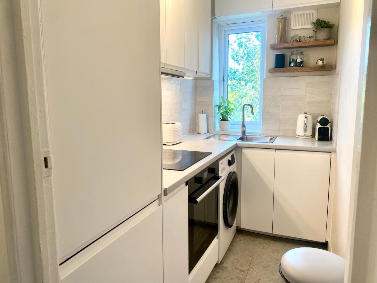 Newly Refurbished 2 Bedroom Apartment In South Londra Exterior foto